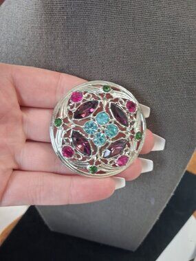 Colorful brooch